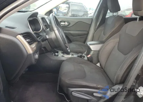 2016 Jeep Cherokee Latitude из США, поврежденный, VIN 1C4PJMCS3GW295456